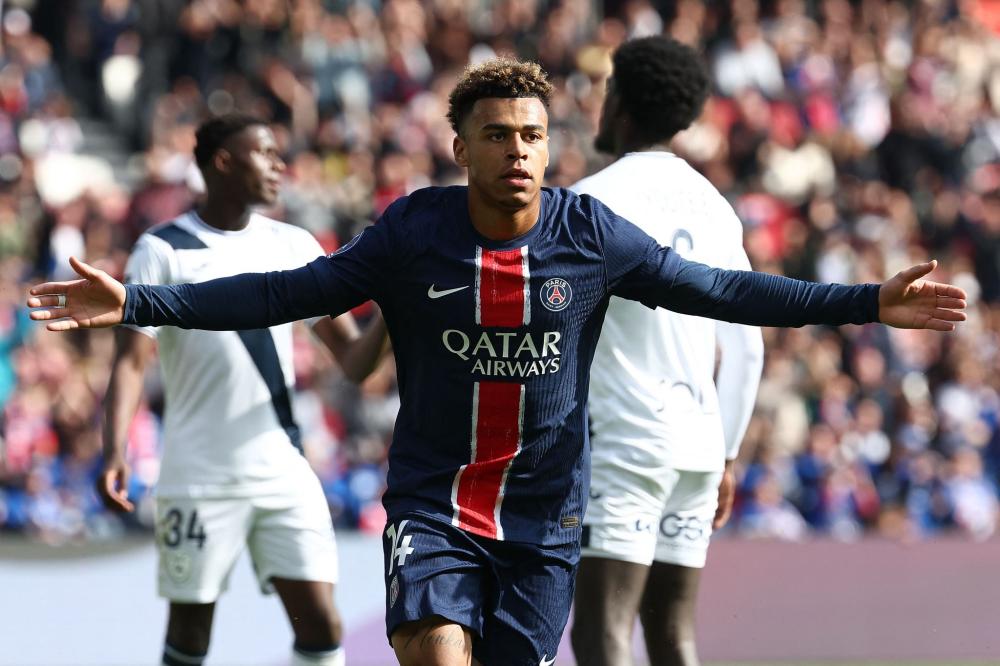 现场球迷的 现场球迷的