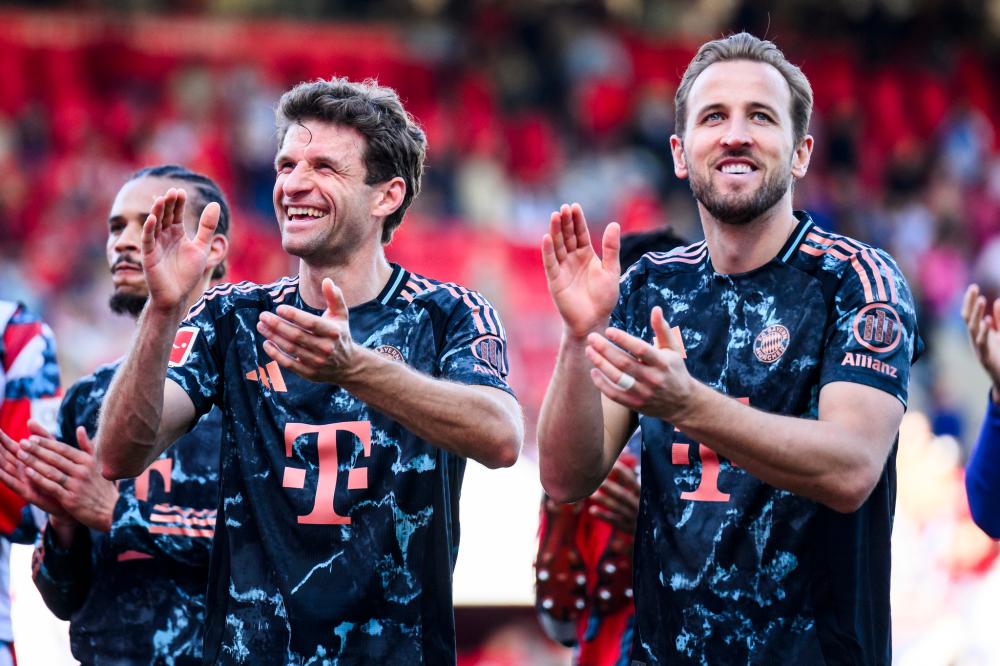 手指指天 手指指天