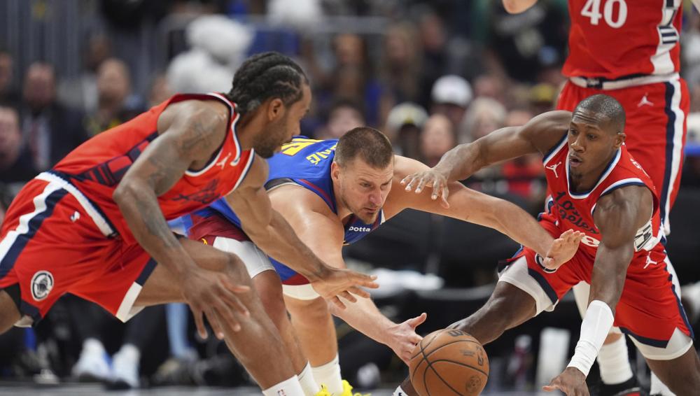 紧急状况的 紧急状况的